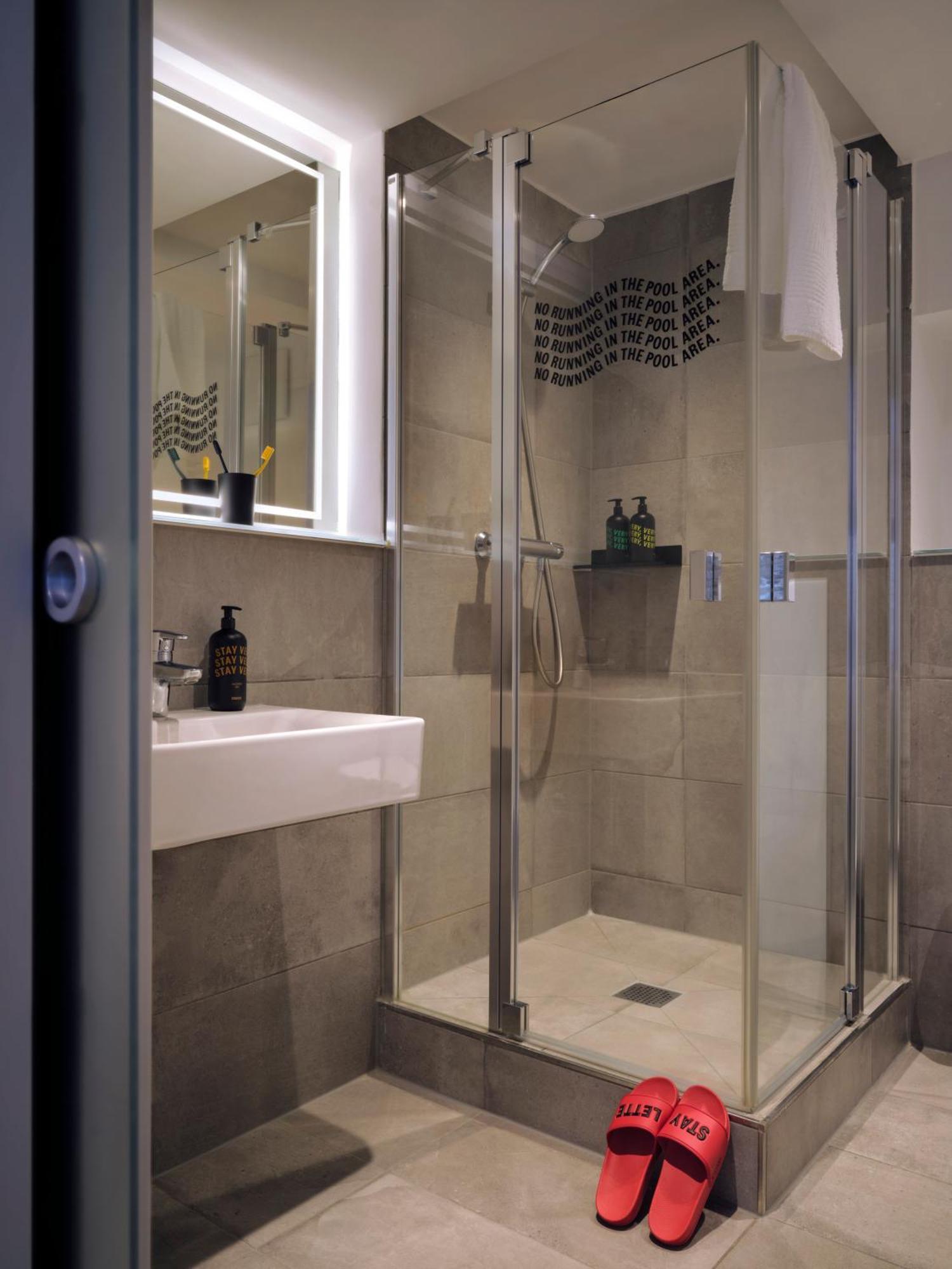Stayery Cologne Suelz المظهر الخارجي الصورة